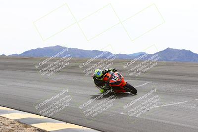 media/Feb-27-2022-CVMA (Sun) [[a3977b6969]]/Race 6 500 Supersport-350 Supersport (Holeshot)/